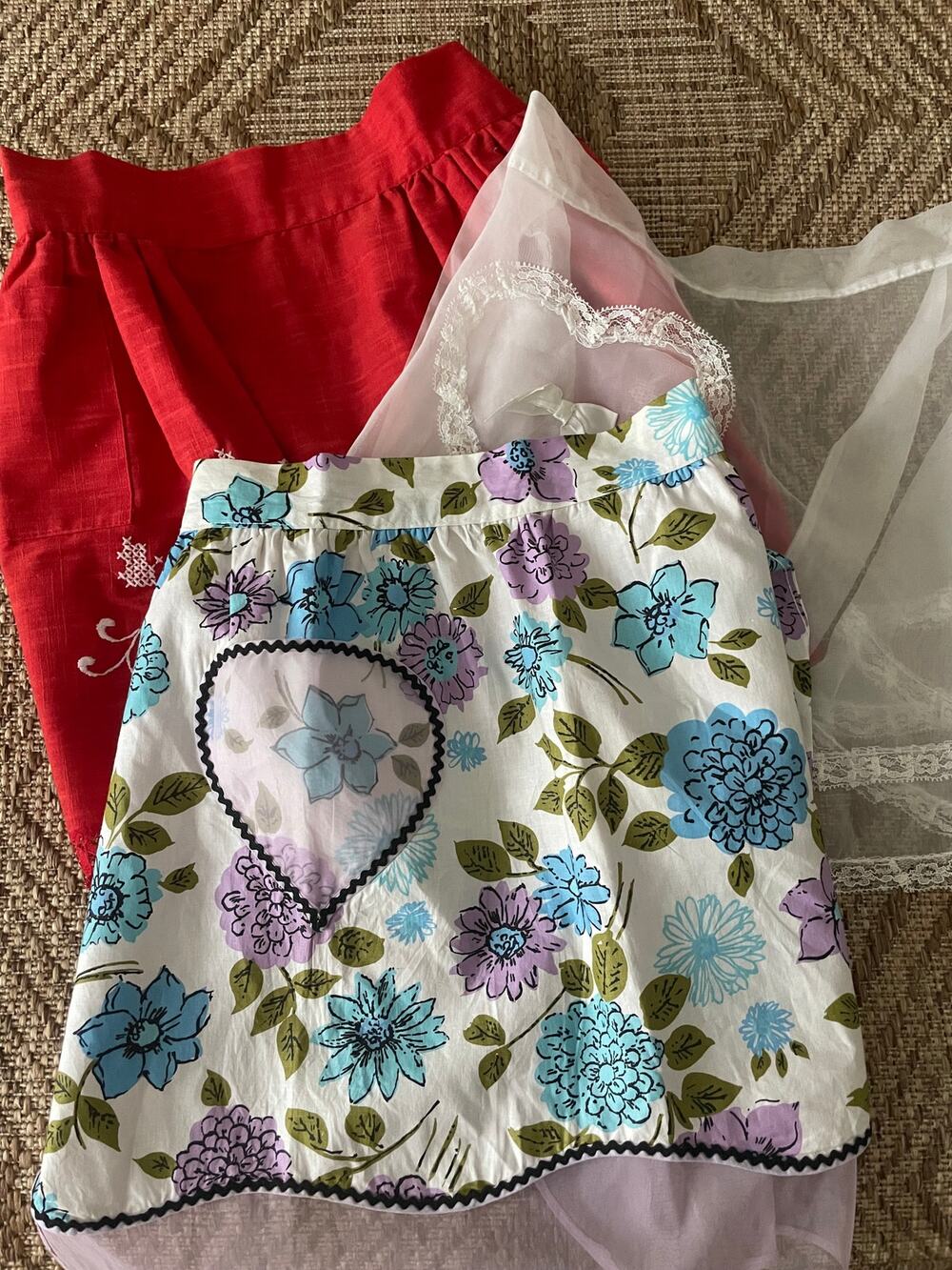 Lot of 3 Aprons Lace embroidery twee cottage whimsy kitch